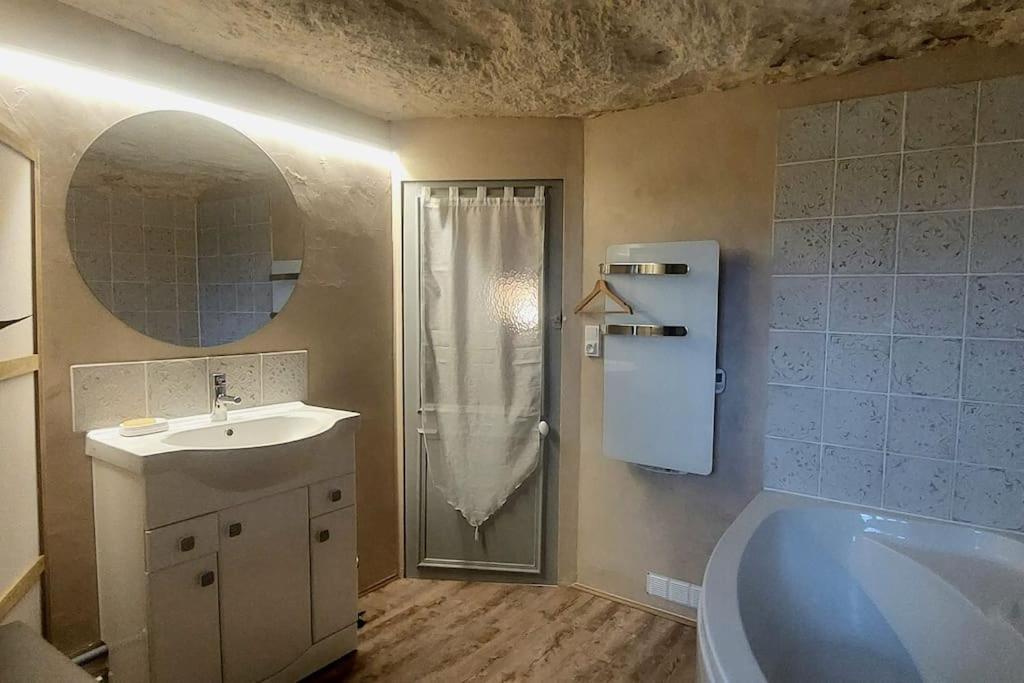 Troglo Entre Caves Et Chateaux Montlouis-sur-Loire Esterno foto